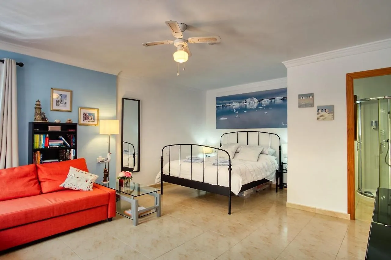 Casa Las Torres B&B Iznate Spain